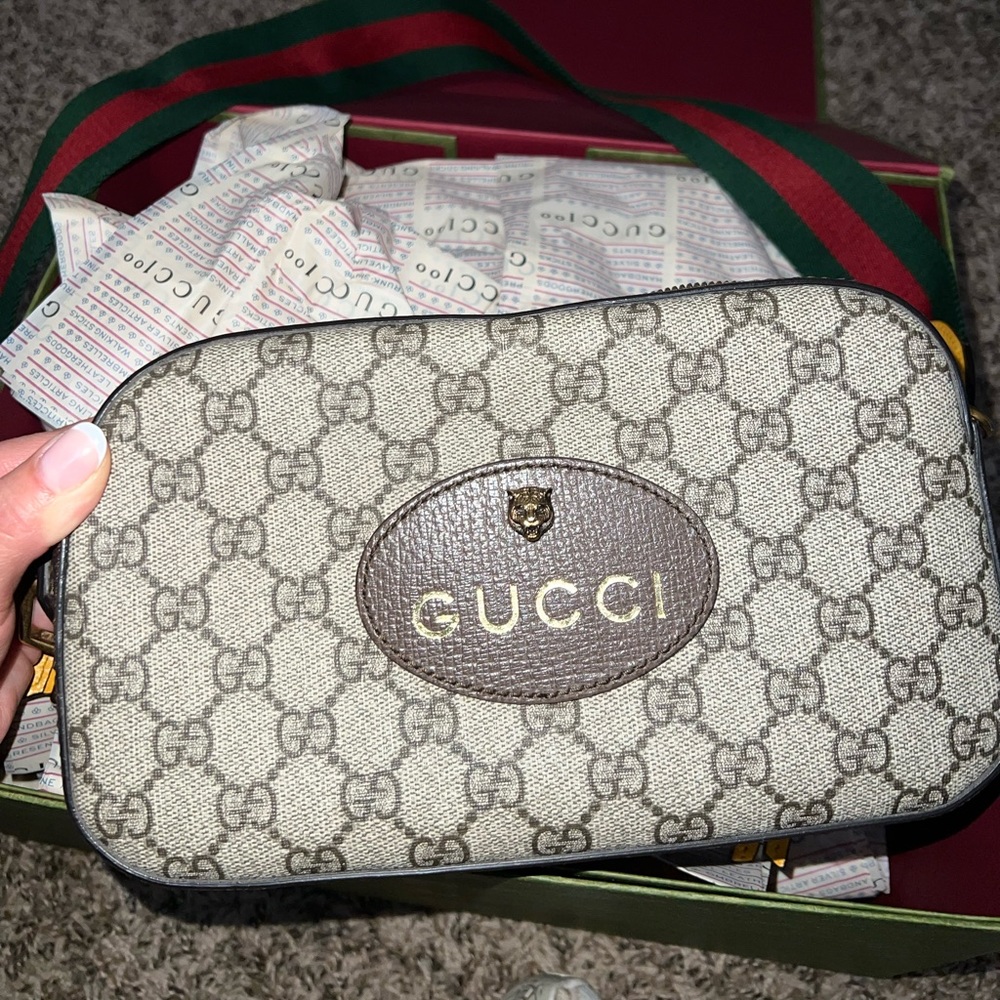 Neo Vintage GG Supreme messenger bag